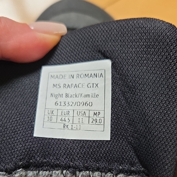 Men's Black Hiking Boots - Picture 4 of 5